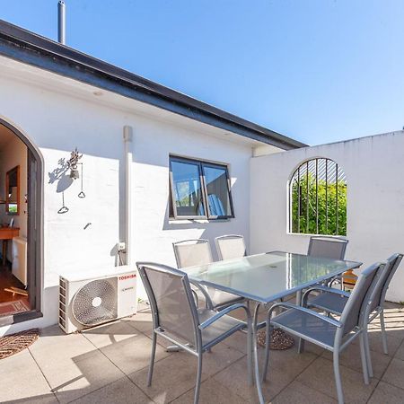 Lakefront Villa - Waitahanui Holiday Home Ngoại thất bức ảnh