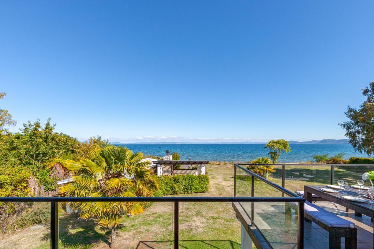 Lakefront Villa - Waitahanui Holiday Home Ngoại thất bức ảnh
